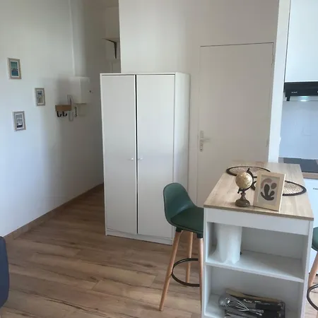 アパート A 5 Min A Pied De La *